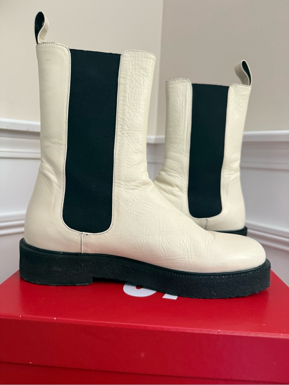 Staub Palamino Leather Chelsea Boot size 9